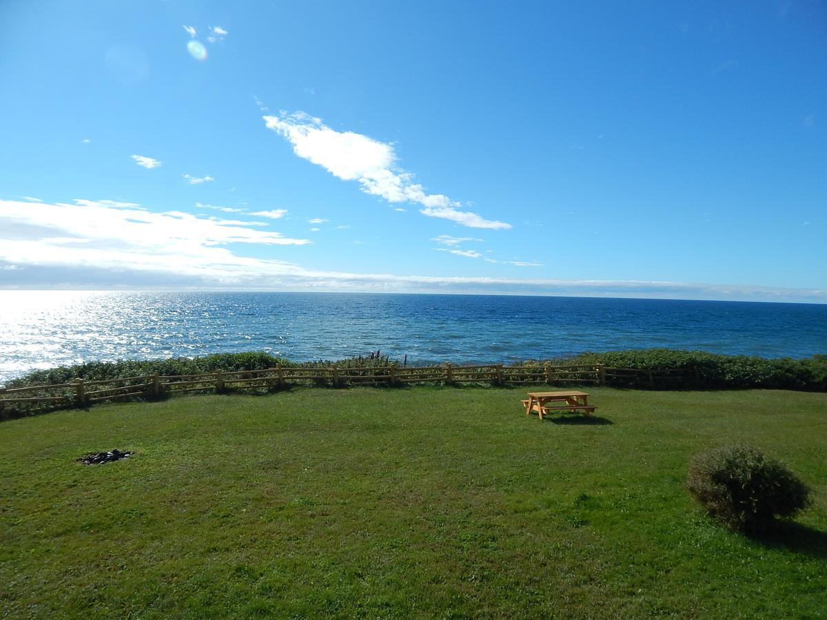 Les Chalets Brise-De-Mer Sainte-Therese-de-Gaspe Exterior foto